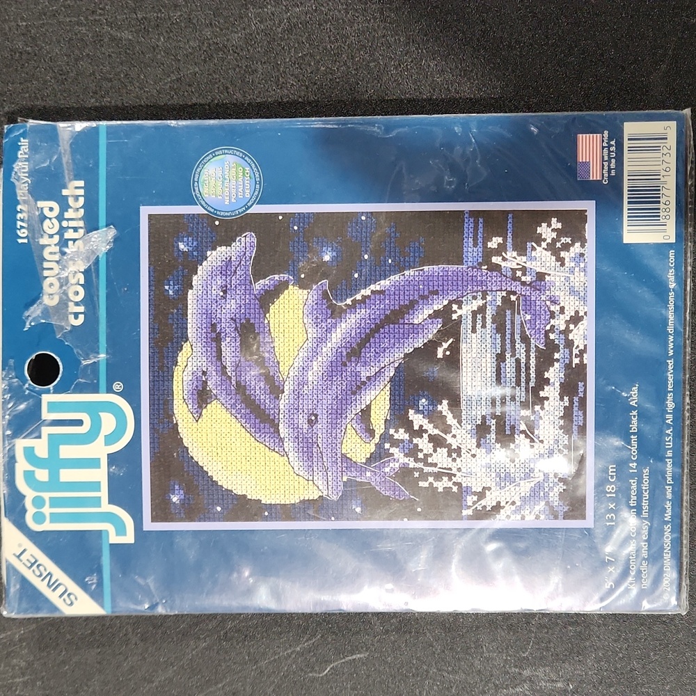 Jiffy "Playful Pair" Cross Stitch